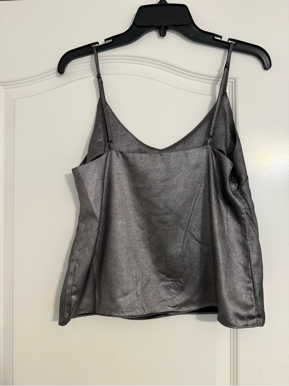 ⭐️ Steve Madden Shimmery Silver Satin V-Neck Cami - Picture 3 of 7